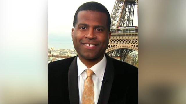 Pastor going door to door to help after Paris terror attacks