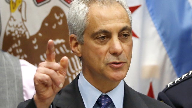 Did Chicago's mayor play politics with cop shooting video?