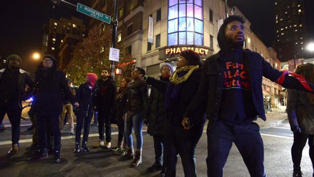 Protesters vow to disrupt Chicago’s shopping center