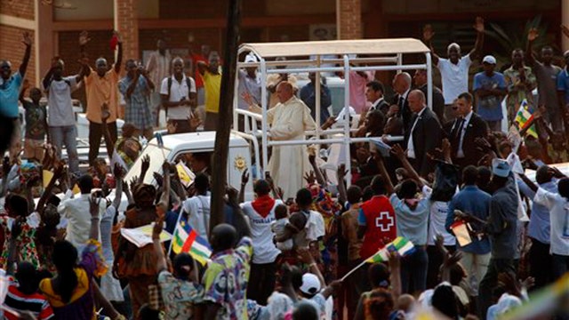 Pope Francis calls for peace in the Central African Republic