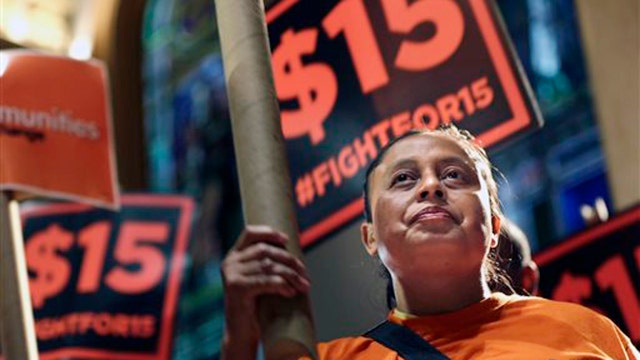 Can a no-tip policy help workers' demand for higher pay?
