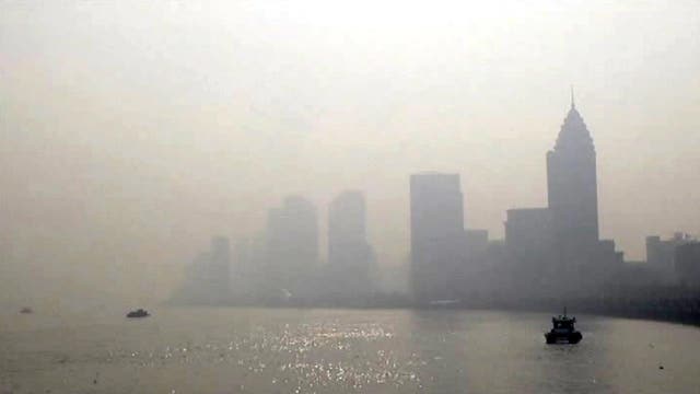 Smog transforms Beijing into a city under siege