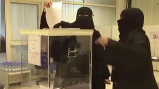 20 women in Saudi Arabia elected to local gov’t seats