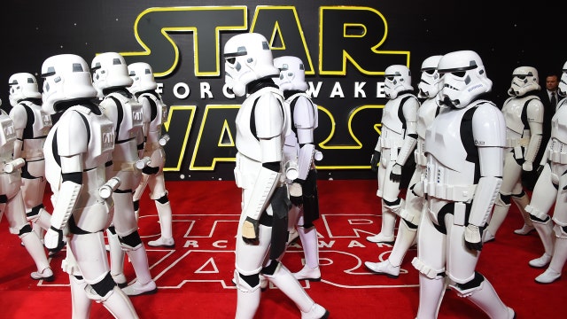 Does 'Star Wars' show 'Dark Side' of media hype?