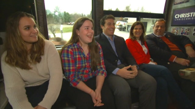 Uncut: Christie family on the campaign trail