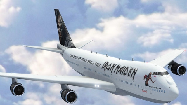 Iron Maiden lead singer to fly the band's 747 during tour