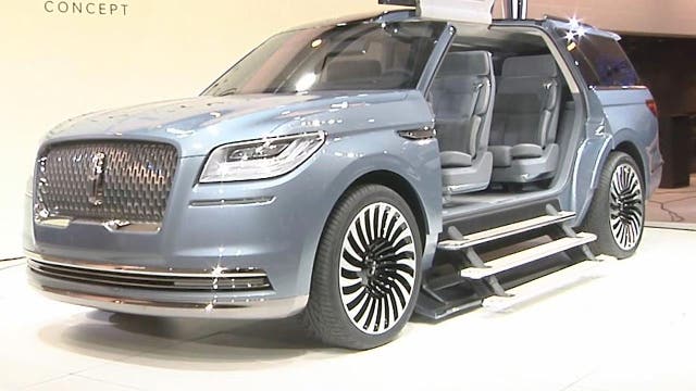 Lincoln Navigator charts new course