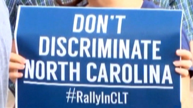 NY gov bans taxpayer-funded travel to NC over gender law