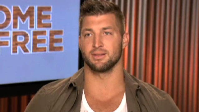 Tim Tebow's handyman skills need a little work