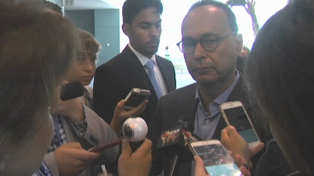 Rep. Gutierrez demands Latinos show up to vote