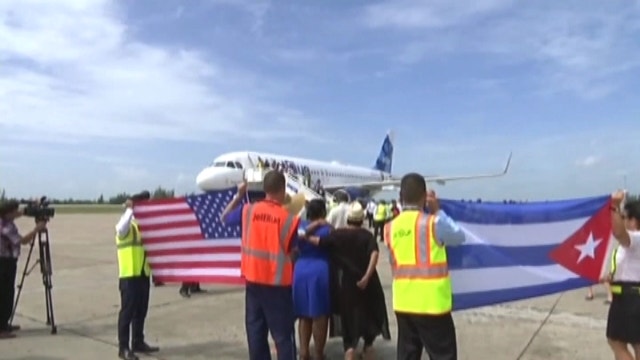 Historic commercial flight from U.S. to Cuba lands in Santa Clara
