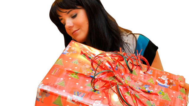 5 waysto boost your holiday shopping budget