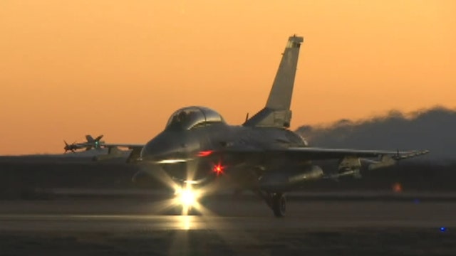 File: F-16s conduct operations at Holloman Air Force Base