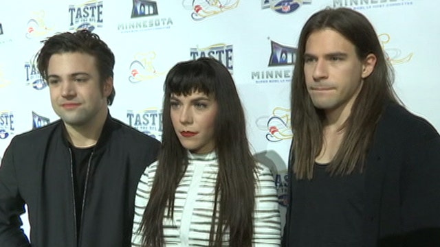 The Band Perry resists temptation to label new music