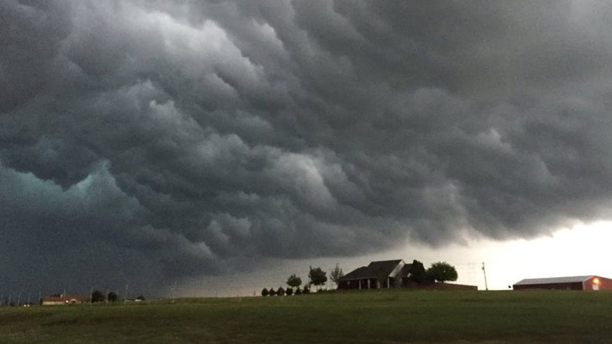 Storm system that brought hail, toados to Texas and Oklahoma moves northeast