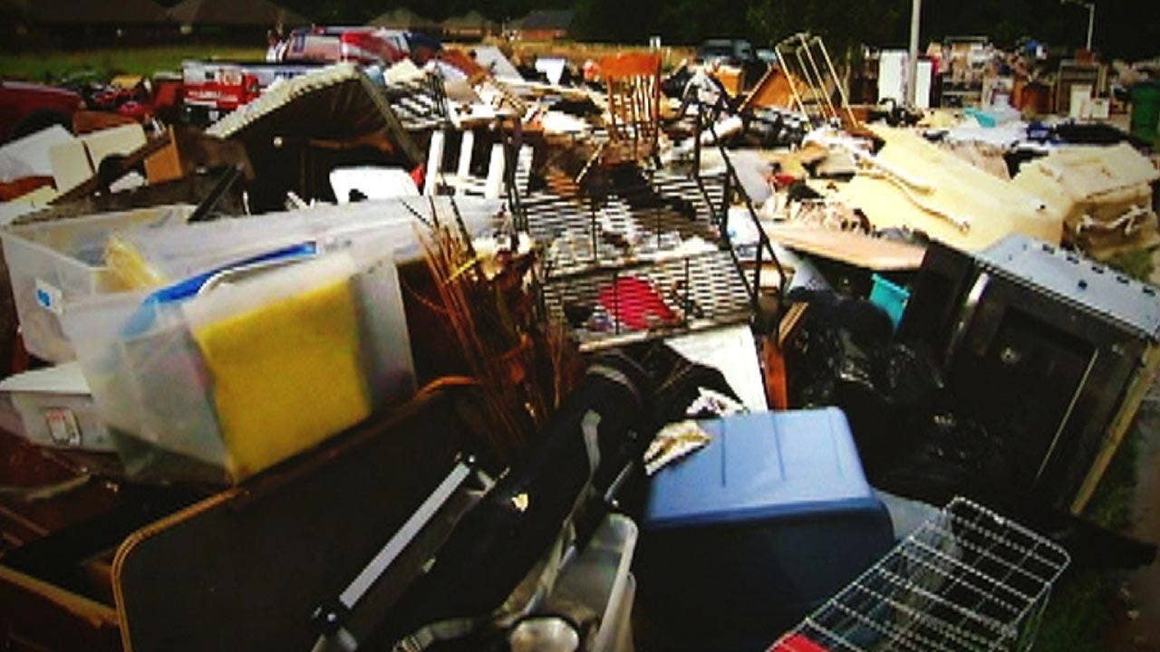 On 'Hannity,' Livingston Parish Sheriff Jason Ard shows exactly what the floods destroyed