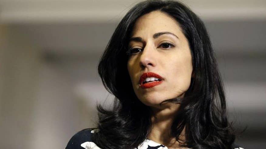 Newly released email suggests Clinton aide Huma Abedin left classified papers in the seat pocket of a car during a 2009 State Department trip to India. Fox News' Catherine Herridge reports