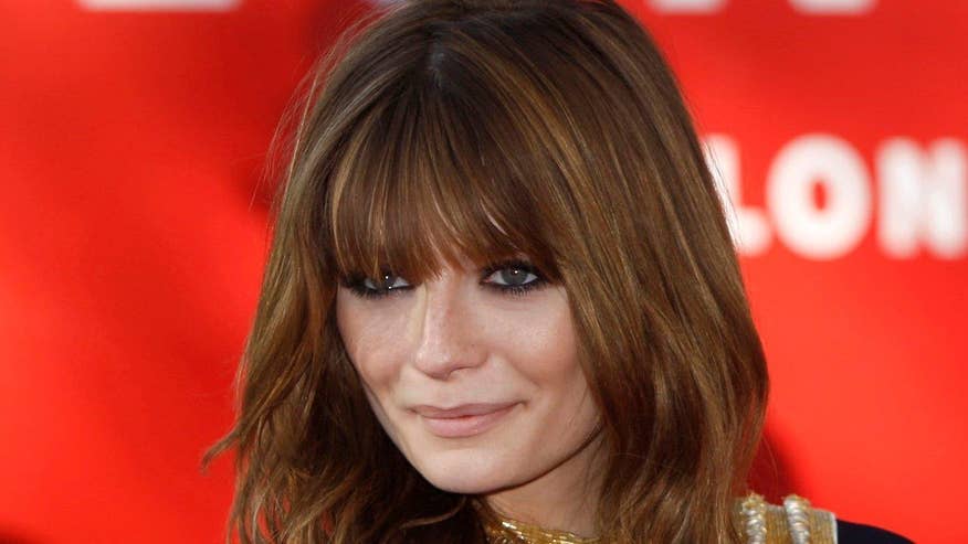 Mischa Barton to magaz... Mischa Barton