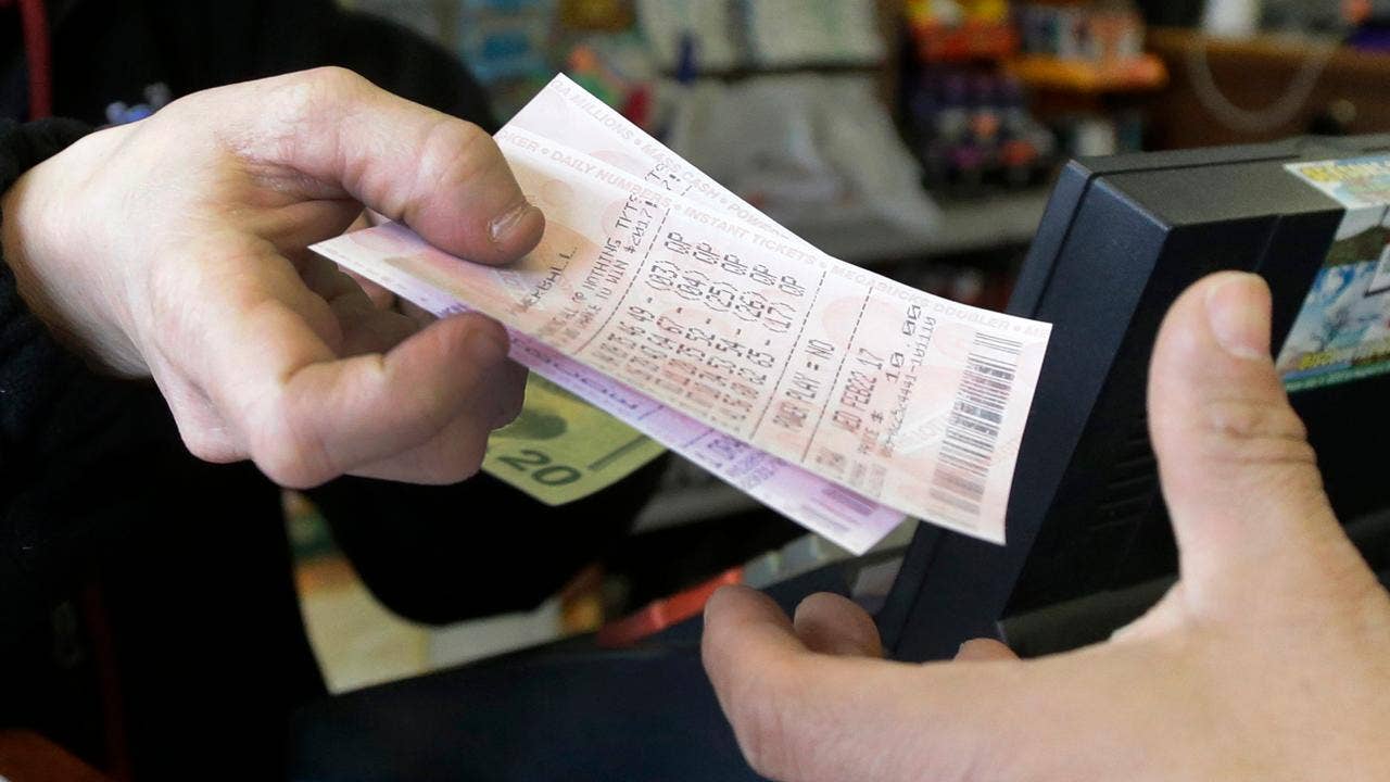 Winning $435M Powerball ticket sold in Indiana