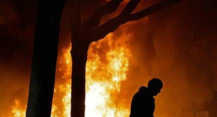 UC Berkeley riots: Violence looms as mayor questioned over ties to extremist group