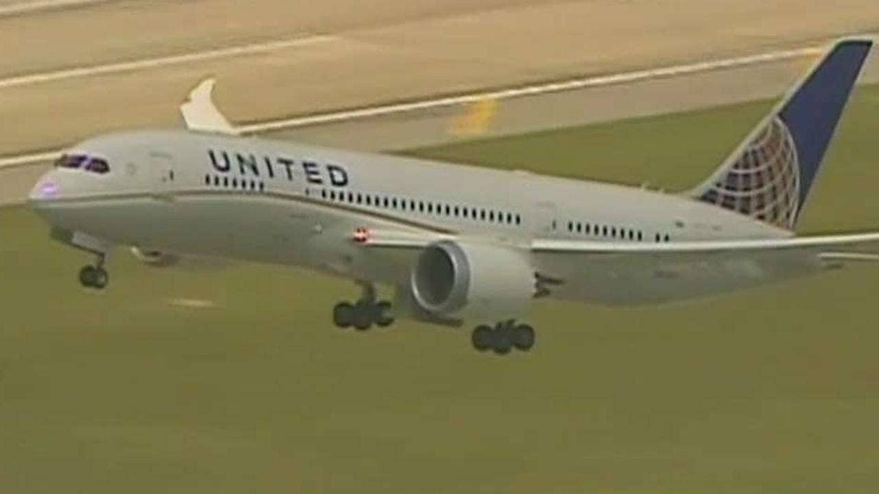 Need a cheap flight? United offering low fares to woo fliers