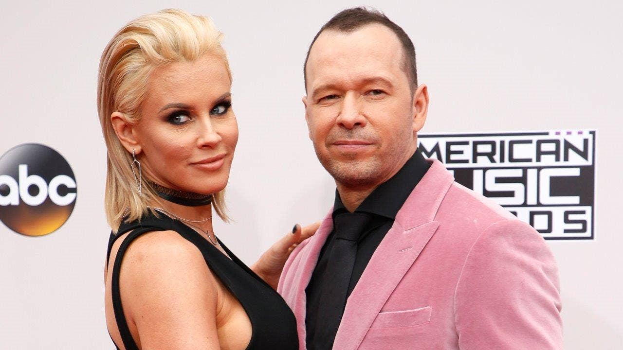 Jenny McCarthy gushes about Donnie Wahlberg: 'I thought for sure I would be going at it alone'