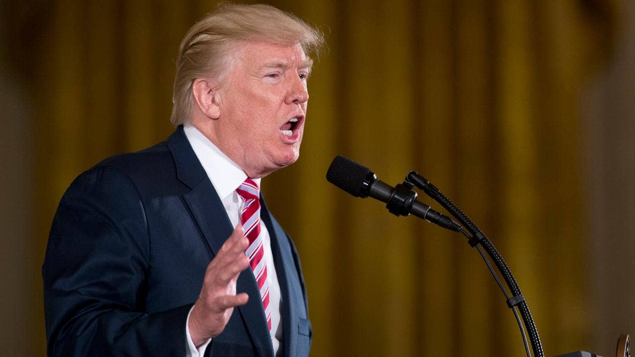 Trump defends Twitter use, blasts 'MSM' criticism