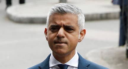 London Mayor Khan suggests calling off Trump state visit to Britain