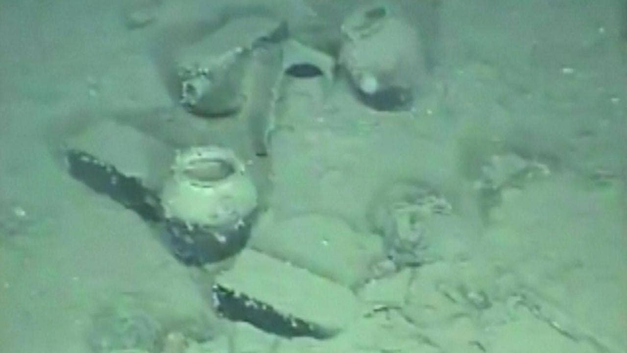 Colombia works to salvage Spanish treasure ship loaded with estimated $1 billion in gold, jewels