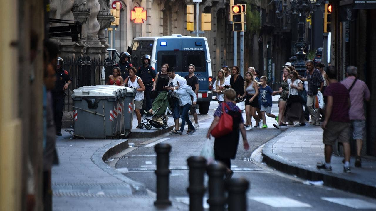 Barcelona terror attack van driver still on the loose, Spanish authorities say