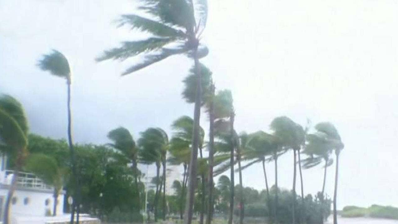 Hurricane Irma powers up as it nears Florida Keys -- back to Category 4