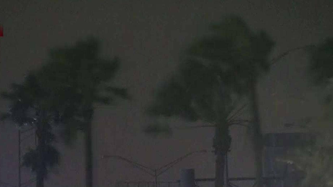 Hurricane Irma: Nearly half of Florida in the dark, Tampa takes pounding