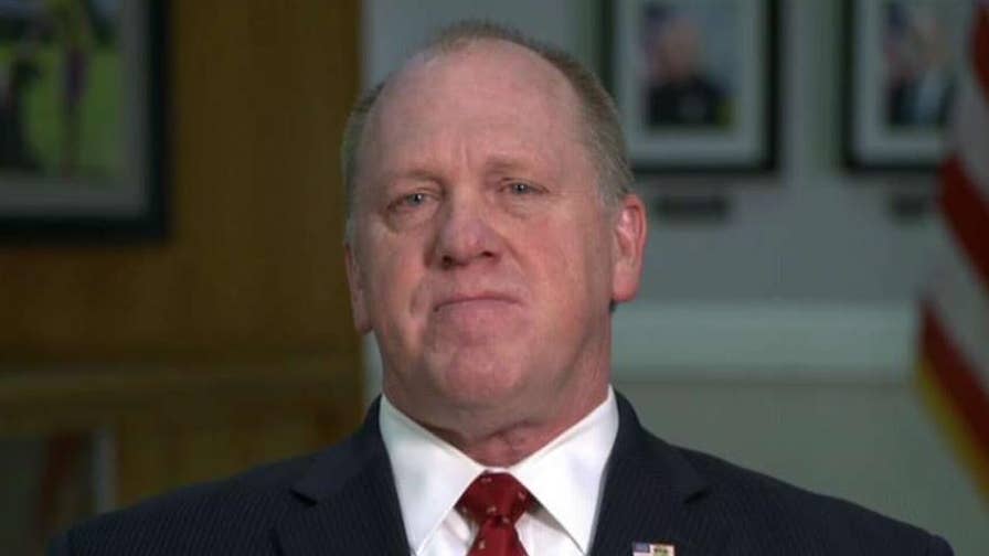 Acting Director Thomas Homan provides insight on 'The Ingraham Angle' about lack of cooperation between local and federal government.