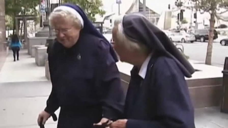 Sister Catherine Rose Holzman, one of the nuns who was involved in the 8-acre convent lawsuit filed by Katy Perry, has died after collapsing in court. 