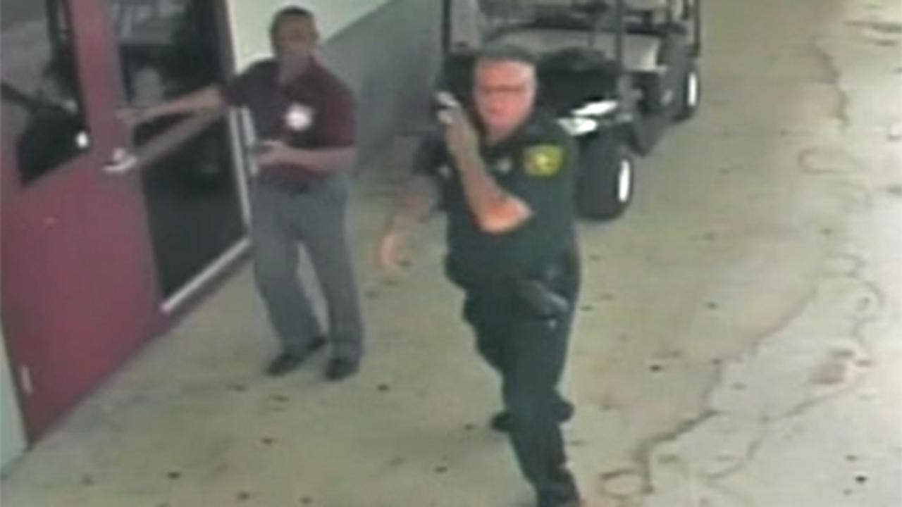 Scot Peterson, disgraced Parkland school cop, starts getting $8,702-a-month pension