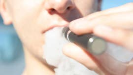 Teenagers who smoke or who binge on alcohol have signs of artery damage by age 17, a recent study shows.