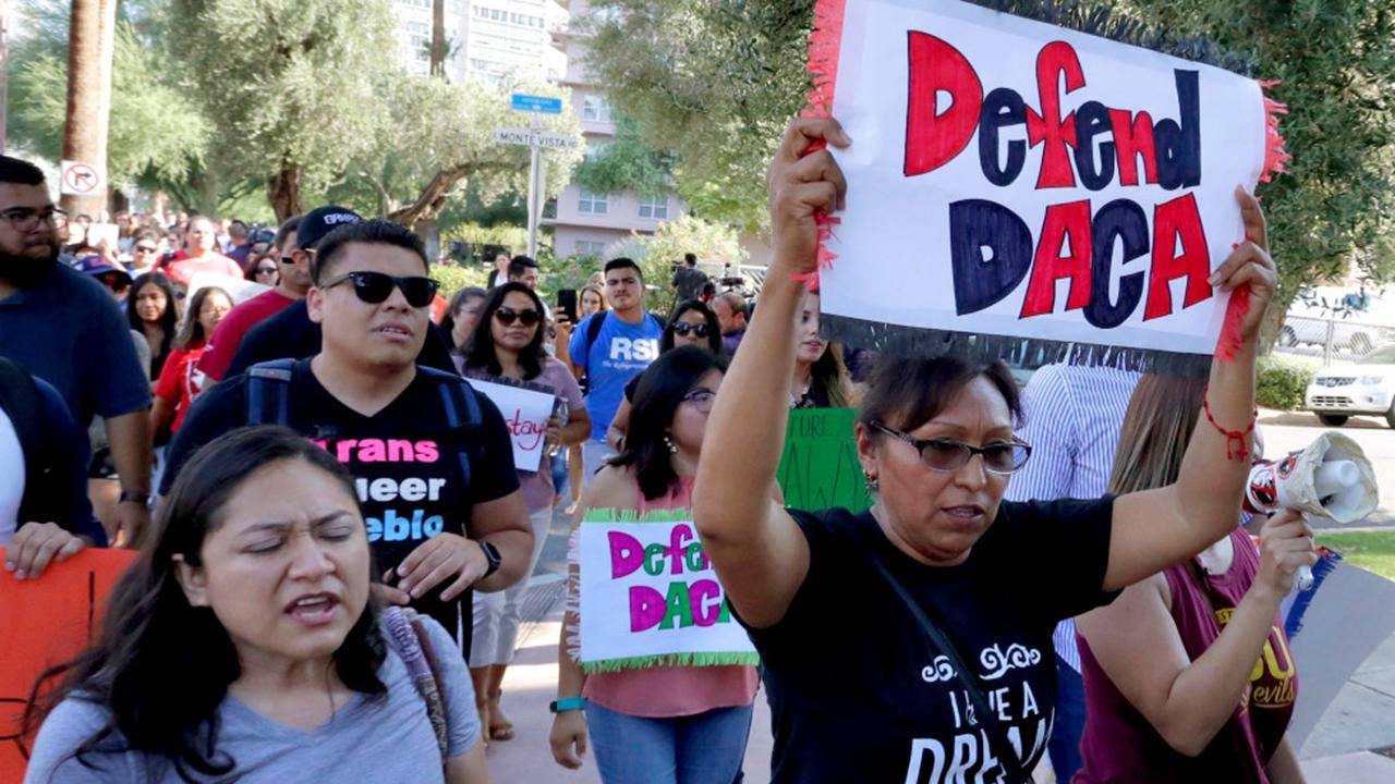 White House, Dems restart negotiations over DACA, funding border wall