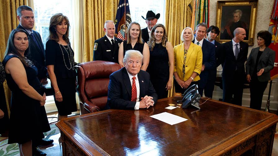 President Trump welcomes crew and passengers to the White House to their bravery.