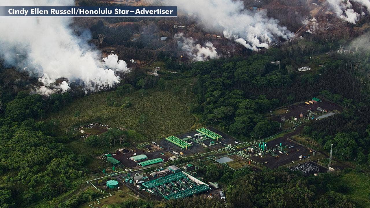 Hawaii volcano lava flow reportedly nears geothermal plant's property
