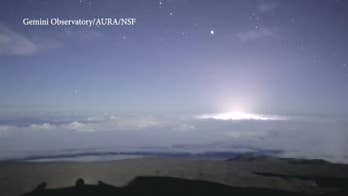 Time-lapse sequence shows glow from fissures in the area of Leilani Estates.