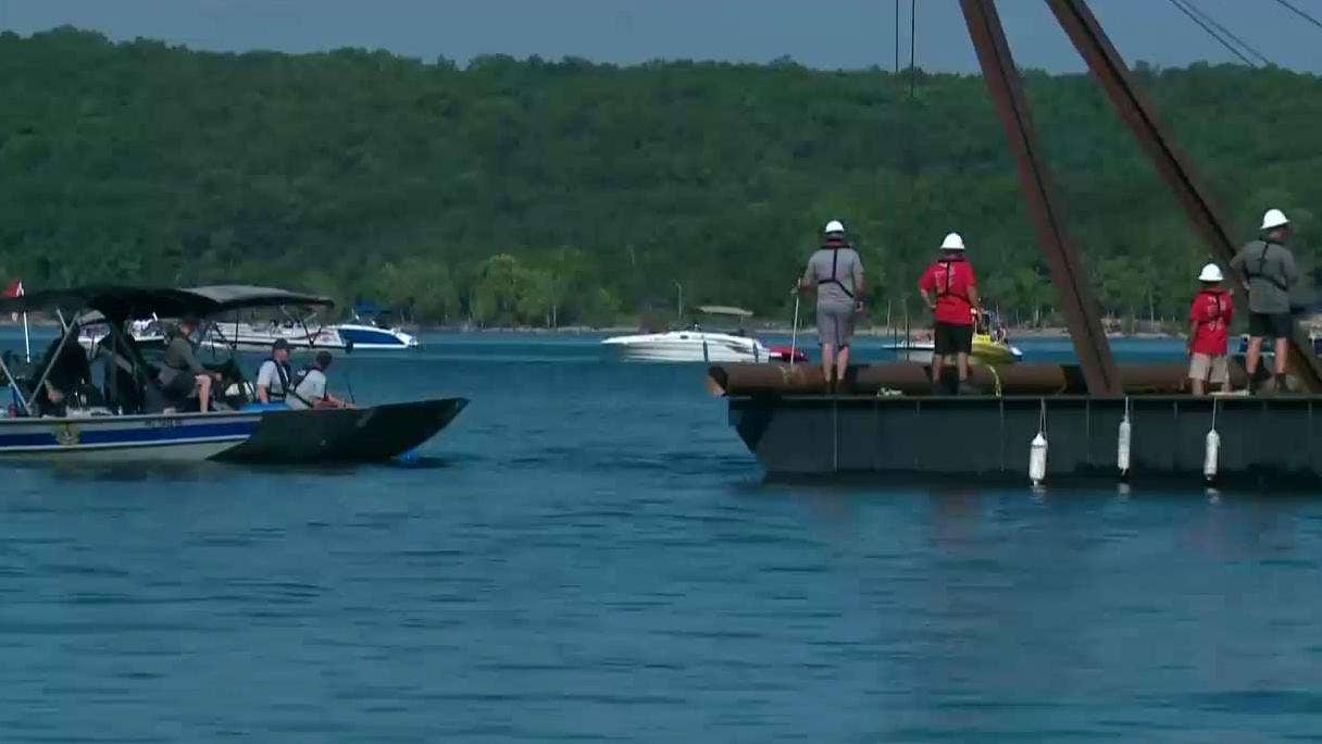 Lawsuit filed in deadly Missouri duck boat sinking seeks $100 million