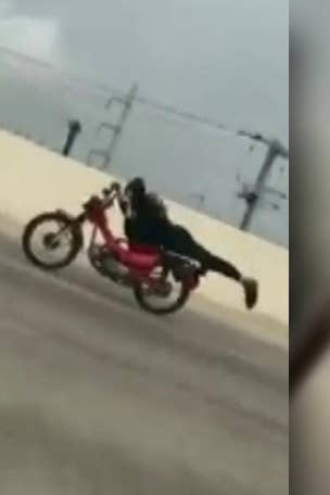 Texas police seek 'Superman'