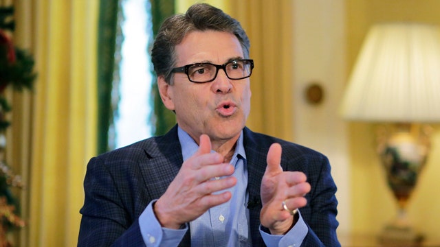 Is Governor Perry attempting another presidential run?