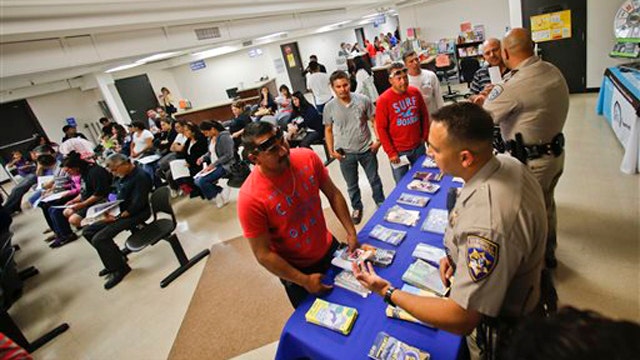 Illegal immigrants now able to pick up license in Calif.