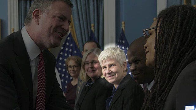 NYC Mayor de Blasio reappoints judge who freed cop-haters