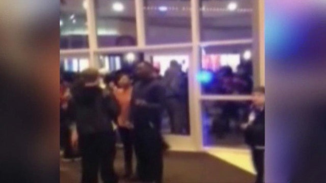 Massive teen brawl erupts at Louisiana mall