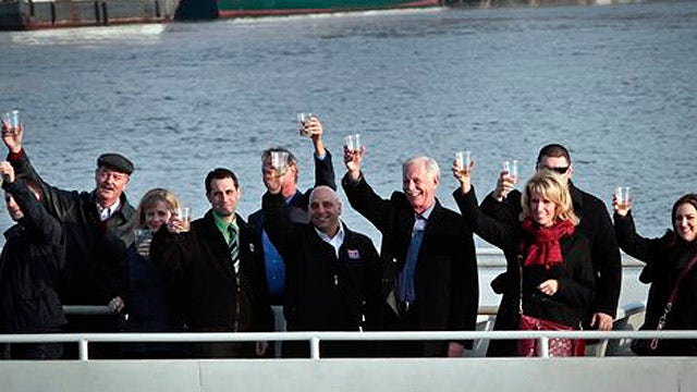 Capt. Sully Sullenberger returns to the Hudson River