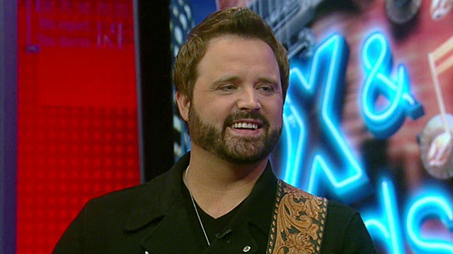 Randy Houser rocks the charts