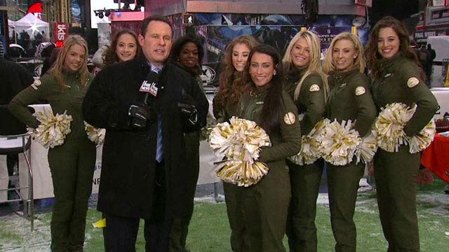 Jets Flight Crew welcomes Super Bowl fans