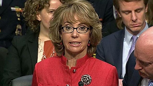 Former Rep. Giffords appears at gun control hearing